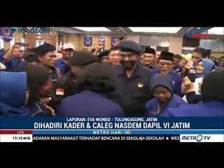 Video herunterladen: Surya Paloh Hadiri Temu Kader Partai NasDem di Jatim