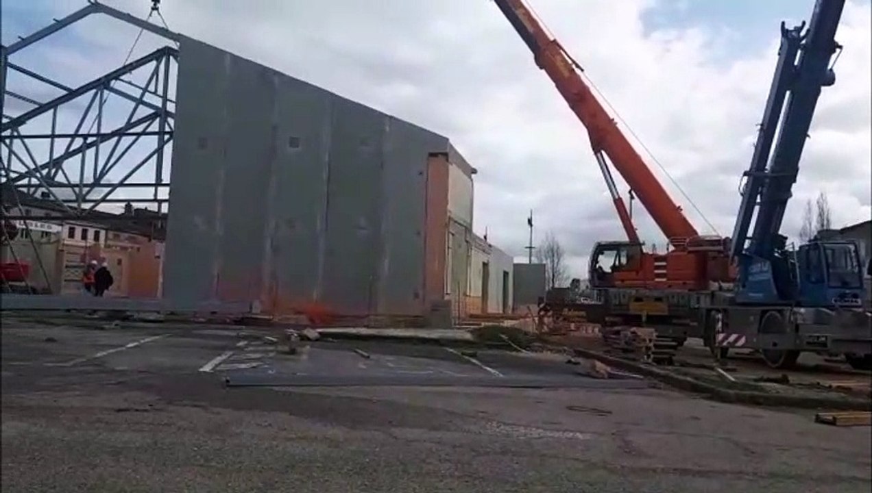 Le marché couvert de Bar-le-Duc reçoit sa charpente métallique