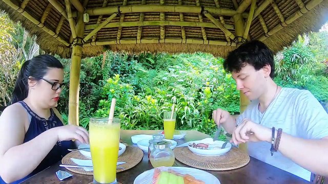 BALI UBUD- OUR FIRST EVER TRAVEL VLOG!
