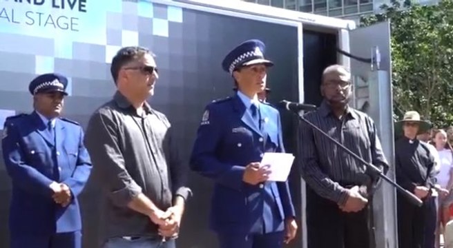 Yeni Zelanda'da Polis Şefi, Gururlu Bir Müslümanım Diyerek Gözyaşlarına Boğuldu