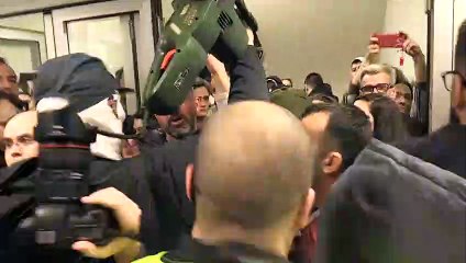 Sırbistan'da hükümet karşıtı protestoda olay - BELGRAD