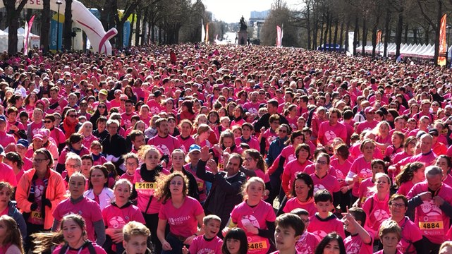 Ambiance sportive et joyeuse pour la lutte contre le cancer du sein