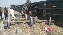 Pakistan'da Trene Bombalı Saldırı: 4 Ölü, 6 Yaralı