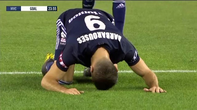 Yeni Zelandalı futbolcu Kosta'dan cami saldırılarında ölenler için secdeli gol sevinci