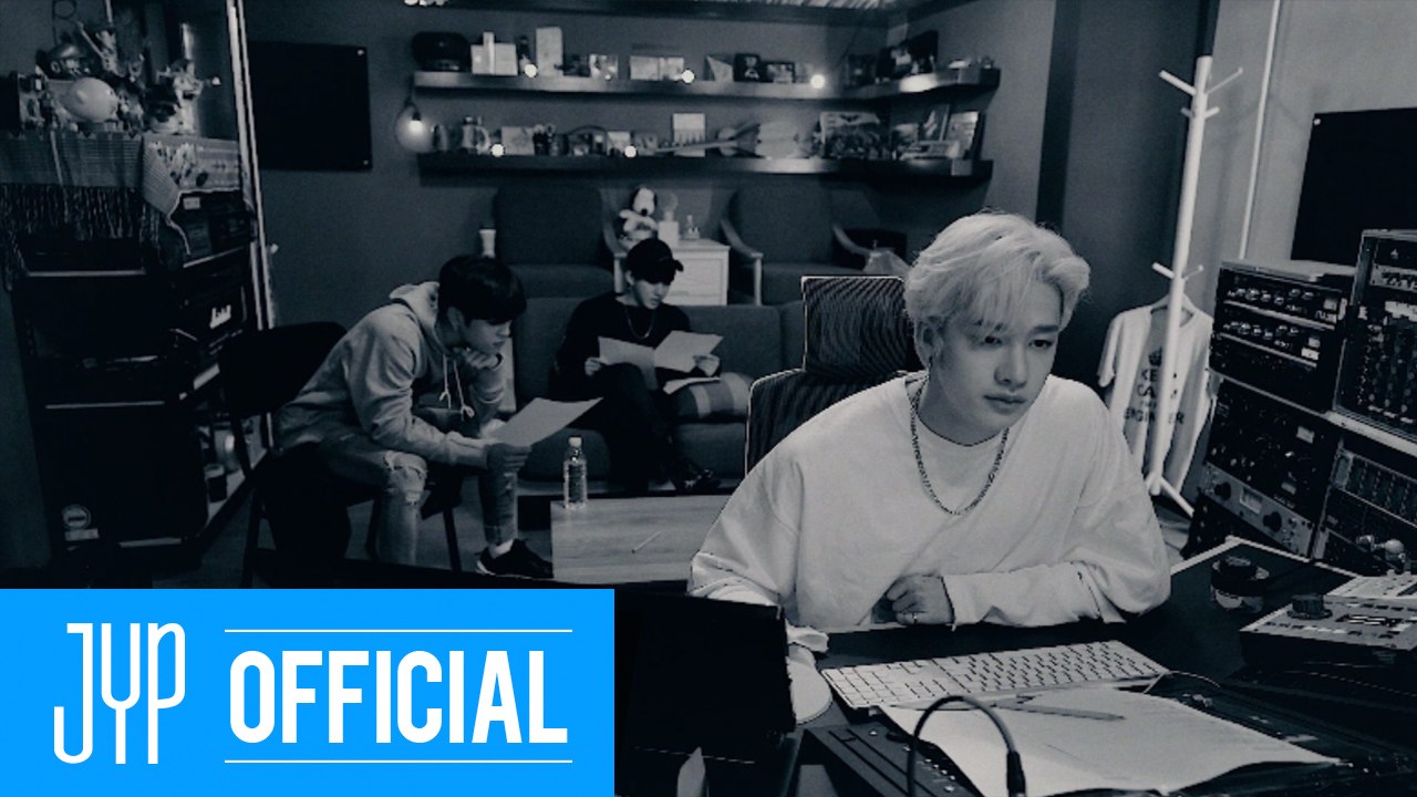Stray Kids  UNVEIL : TRACK "잠깐의 고요(Maze of Memories)"