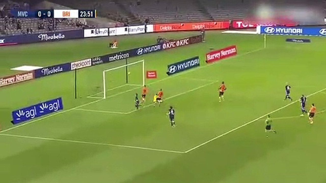 Rum futbol golü attı! Yeni Zelanda için secde yaptı