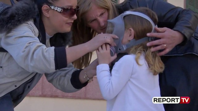 Report TV - FRPD dhe LRI marshim me fëmijë kundër përdorimit të gazit lotsjellës në protestë