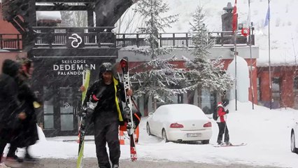 Erzurum'da Mart kapıdan baktırdı