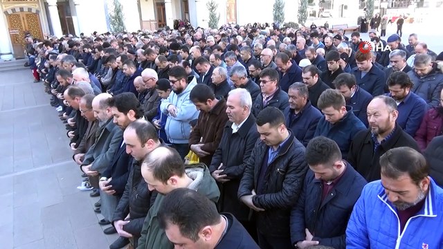 Yeni Zelanda’da öldürülen Müslümanlar için gıyabi cenaze namazı kılındı