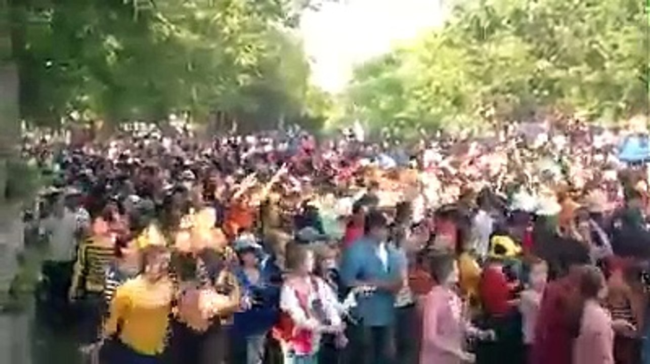 khmer romvong song