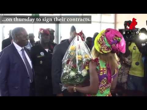 Clarence Seedorf and Patrick Kluivert arrive Cameroon