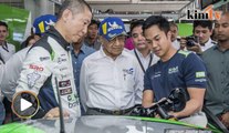 Mereka tak tahu apa-apa tentang automotif, kata Dr M pada pengkritik