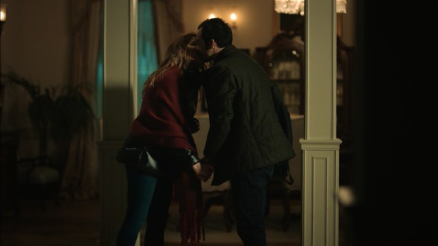 İstanbullu Gelin 76. Bölüm Hani İyi Geceler Öpücüğü