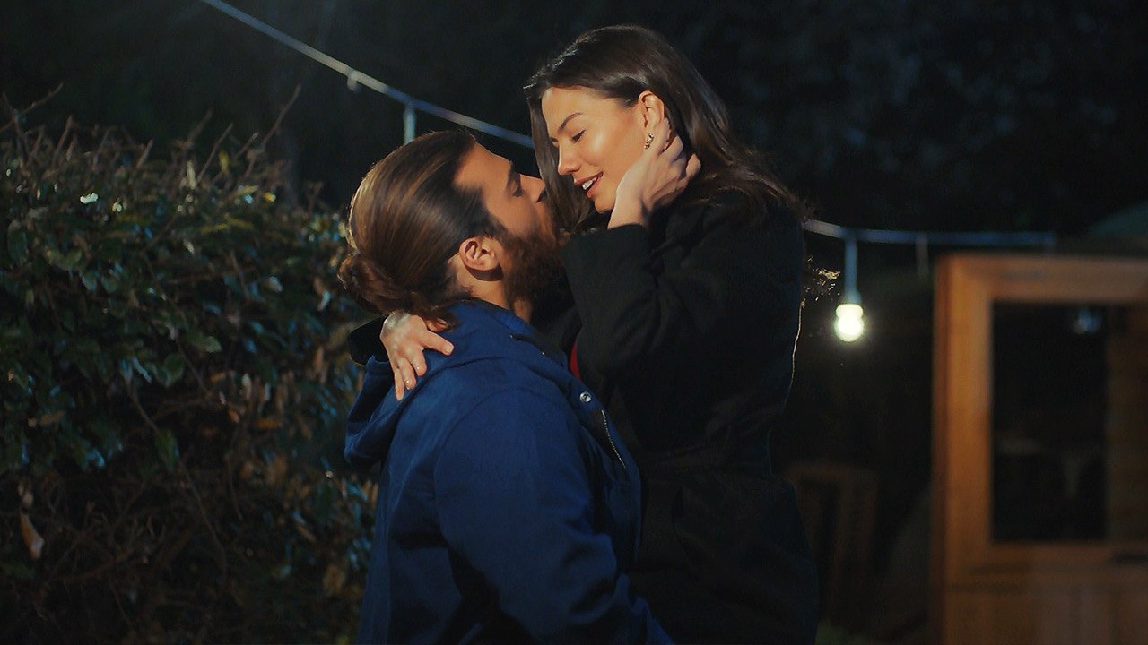Erkenci Kuş 34. Bölüm Yalın Deva Bize Sevişler