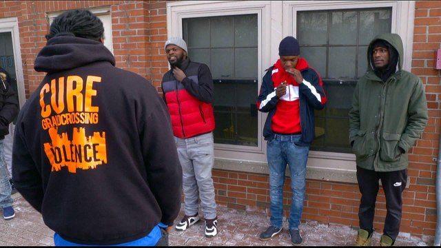 US gun violence: Chicago group aims to stop shootings