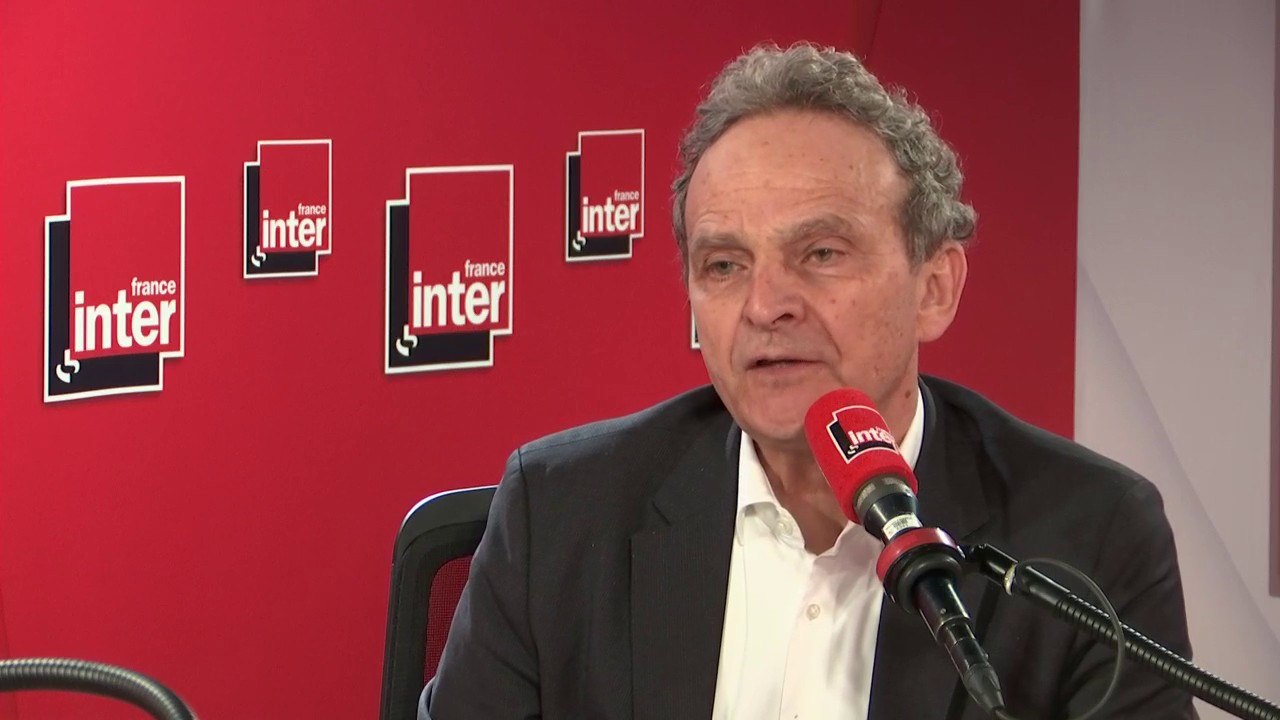 Marc Lazar : "Ces mouvements [populistes] imposent leurs thématiques au point de transformer la démocratie autour d'une idée simple : la souveraineté illimité du peuple"