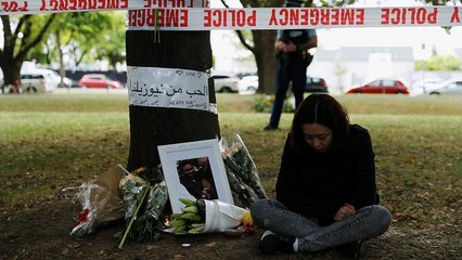 Atirador de Christchurch quer defender-se sozinho