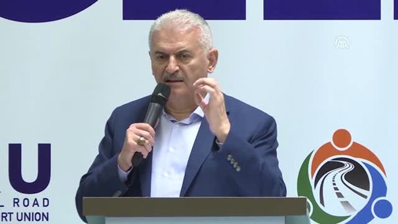 Binali Yıldırım: "İstanbul'u Dünyada Parmakla Gösterilen Şehirler Arasına Sokmaya Ahdettik"