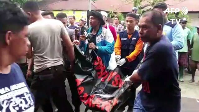 ارتفاع حصيلة ضحايا فيضانات اندونيسيا الى 77 قتيلا (وكالة ادارة الكوارث)