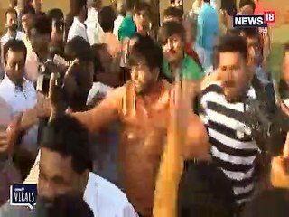 हार्दिक पटेल के कार्यक्रम में पोस्टर को लेकर हंगामा, मारपीट, VIDEO VIRAL