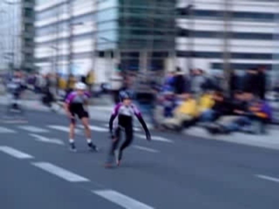 Démonstration de relais à l'américaine en roller