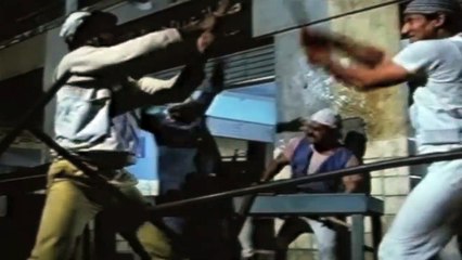 خناقة جمالات واحمد فى شادر السمك