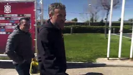 Llegada de los internacionales con España a la concentración previa a Noruega y Malta