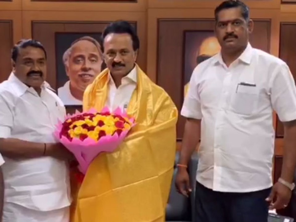 ஸ்டாலினை சந்தித்து திமுகவுக்கு ஆதரவு அளித்த ராஜகண்ணப்பன்!