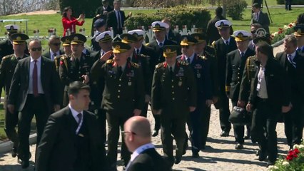 Şehitler Abidesi'nde Tören - Detaylar - ÇANAKKALE