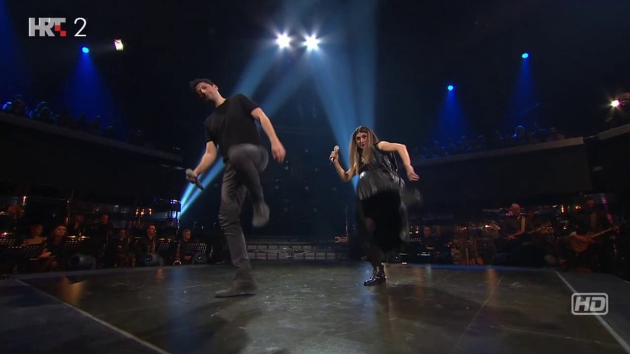 Borko Perić & Jelena Radan - Hodala je pola metra iznad zemlje ( Zvijezde pjevaju )