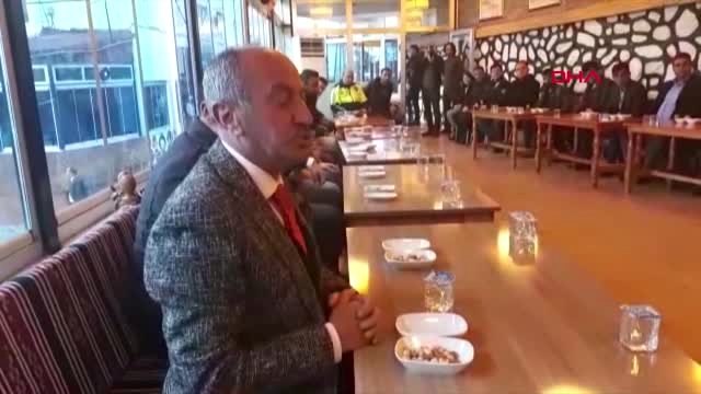 Hakkari MHP'li Akçay Çukurca'yı Ziyaret Etti