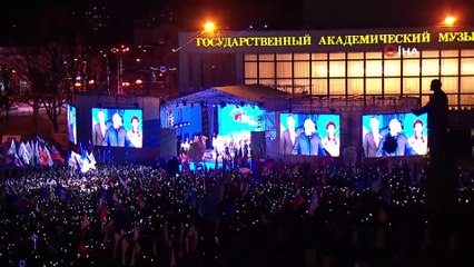 Putin, Kırım'da kutlamalara katıldı