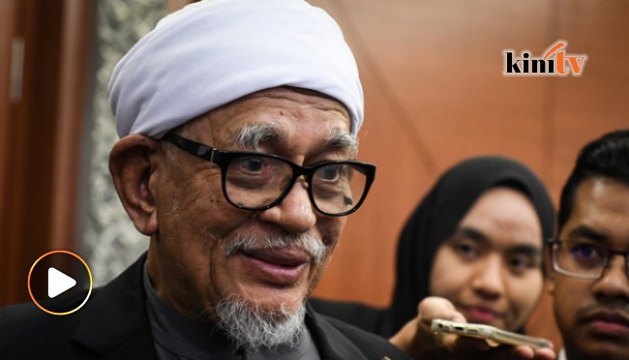 Hadi ulas undi tak percaya pada Dr M (1)