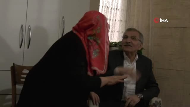 Murat Aydın Beykoz'daki Fenomen Teyzeyi Tekrar Ziyaret Etti