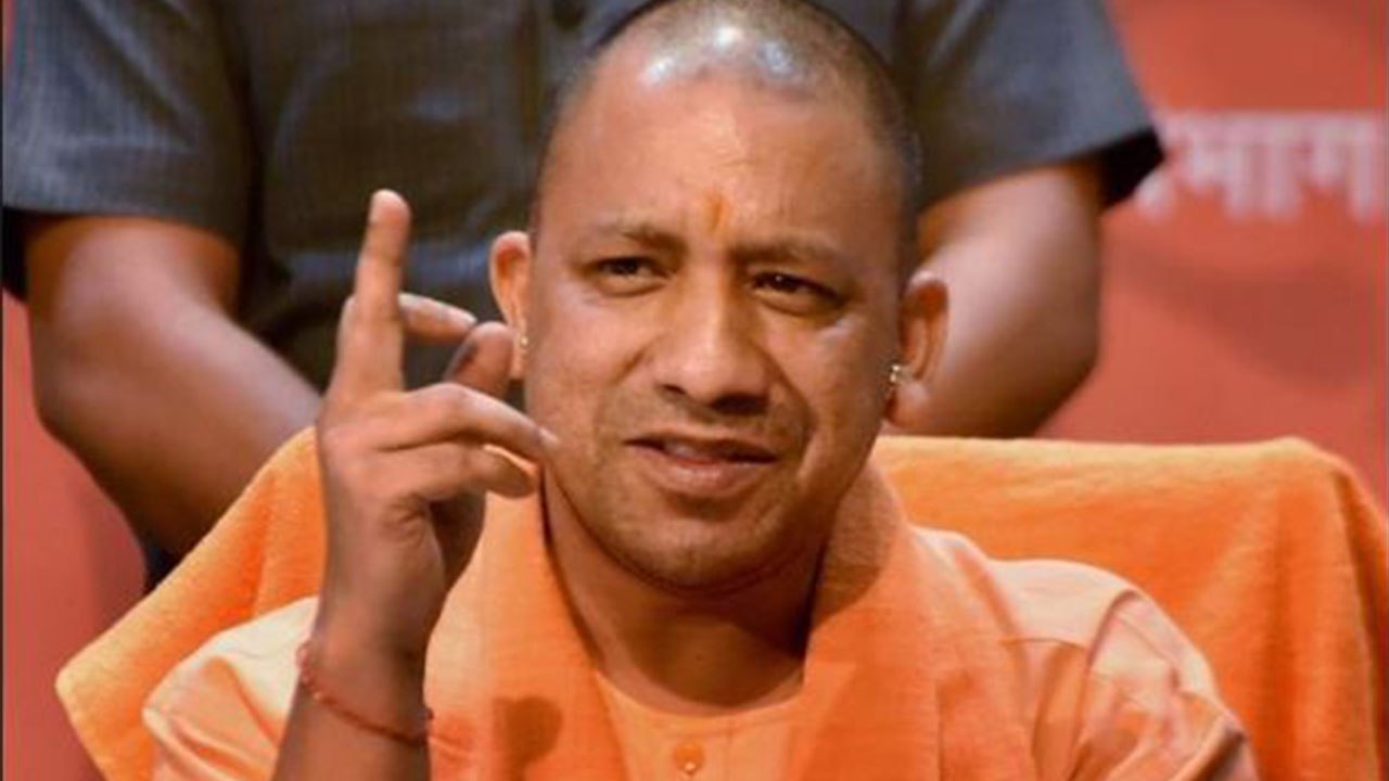 Yogi Adityanath के Uttar Pradesh में 2 साल पूरे, सुर्खियों में रहे ये 10 बड़े फैसले | वनइंडिया हिंदी