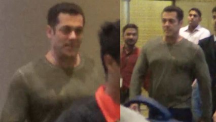 Salman Khan looks stunning at airport after Da-Bangg Tour 2019: Watch Video | Boldsky