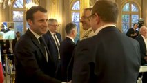 Le président français Emmanuel Macron dénonce la 