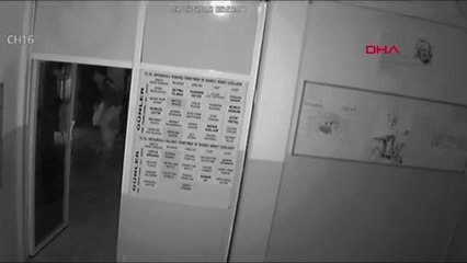 Sultangazi'de Okulları Hedef Alan Hırsızlar Yakalandı