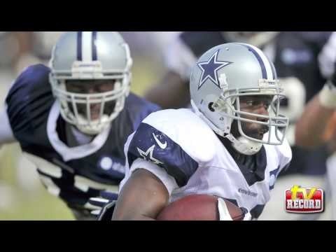 Kelly Clarkson canta Get Up para los Vaqueros