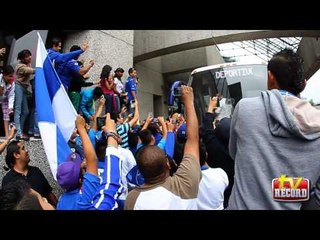 Salida de Cruz Azul de su hotel de concentración