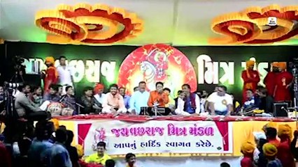 વડાપ્રધાન મોદીથી લઈ રમેશ મહેતા સુધીની કોપી કરી જાણે છે આ કલાકાર