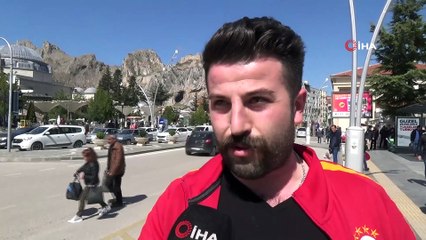 Yeni Zelanda canisi Tokat'ta 'Kazıklı Voyvoda'nın kaldığı zindanı ziyaret etmiş