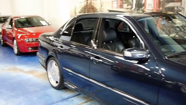 Mercedes Benz E55 AMG 2000 model