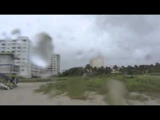 Llegada de la tormenta tropical 'Isaac' a las costas de Miami Beach.
