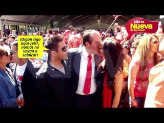 Delegado de Coyoacán se come a besos a su novia