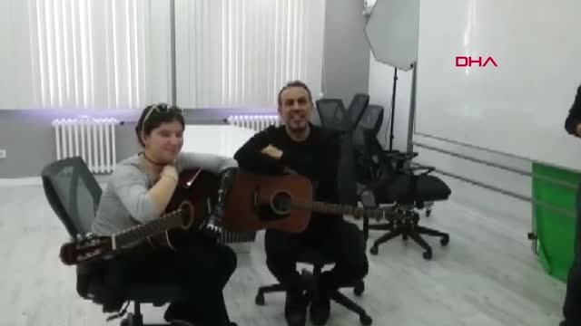 Haluk Levent, Bir Eli Olmayan Nuriye'nin İki Hayalini Gerçekleştirdi