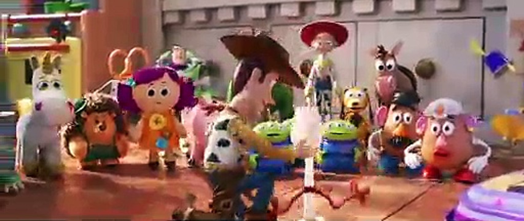 Toy Story 4 - Bonnie Makes Forky (Romanian) on Vimeo