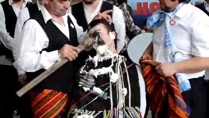 Kahramanmaraş’ta 'Tirşik Şöleni'...Genci çalı süpürgesi ve balta ile tıraş ettiler