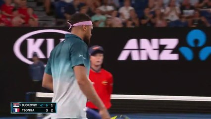 Contourner le filet dans les règles au Tennis (Tsonga vs Jo wilfried)
