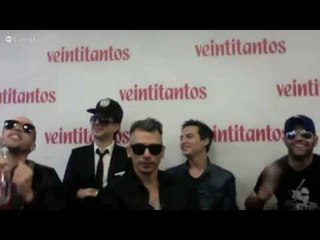 Kinky en Veintitantos, videochat